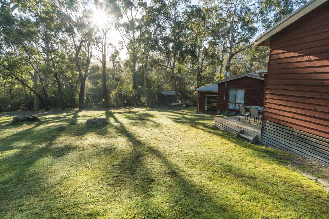 Wonderland Cottages Halls Gap Bagian luar foto